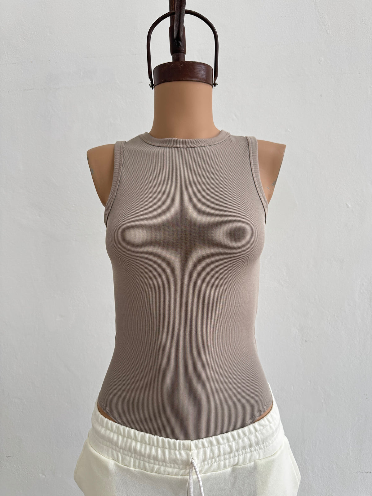 BODY CORTE MUSC BÁSIC