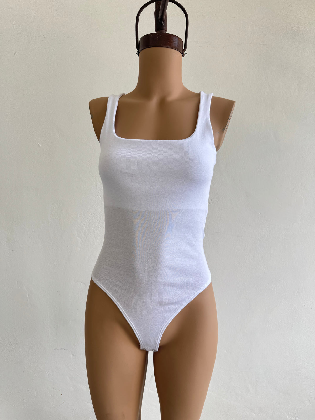 BODY CUELLO CUADRADO ALGODÓN