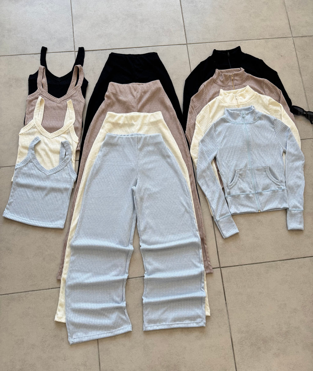 CONJUNTO TRES PIEZAS