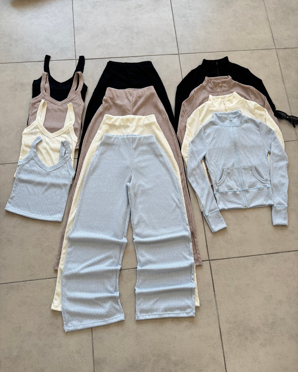 CONJUNTO TRES PIEZAS