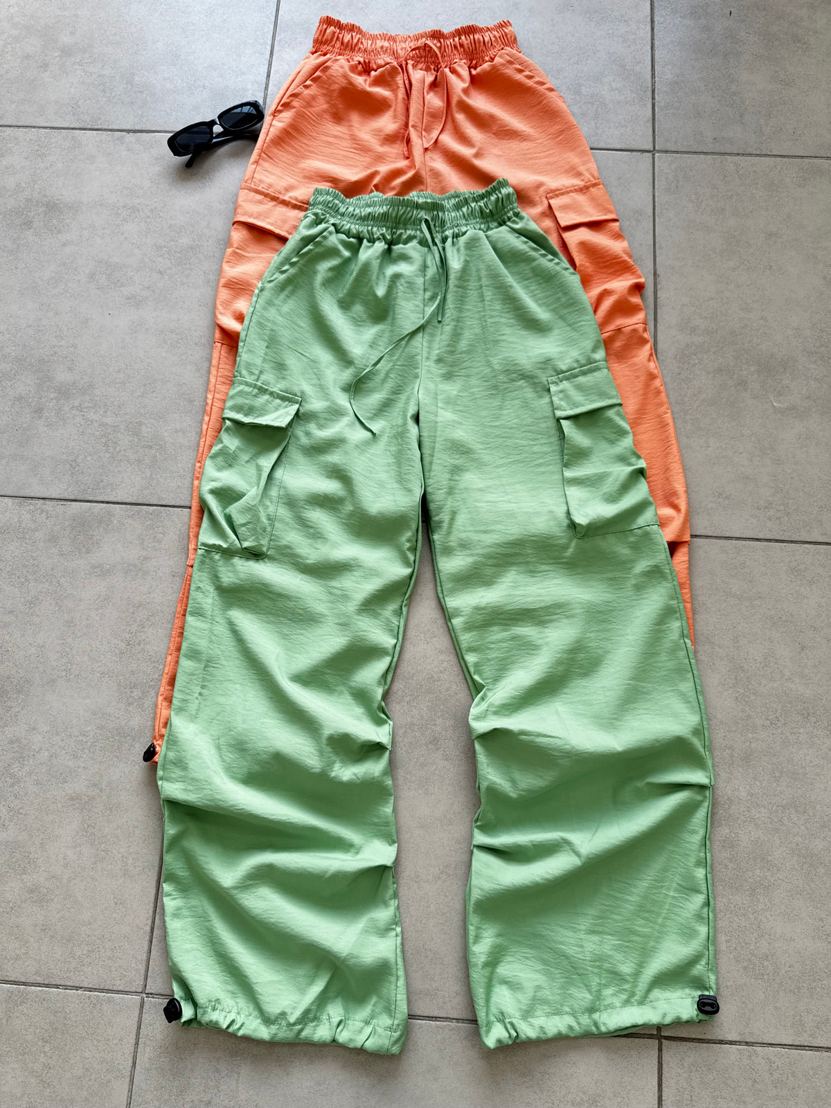 PANTALON PARCHUTTE