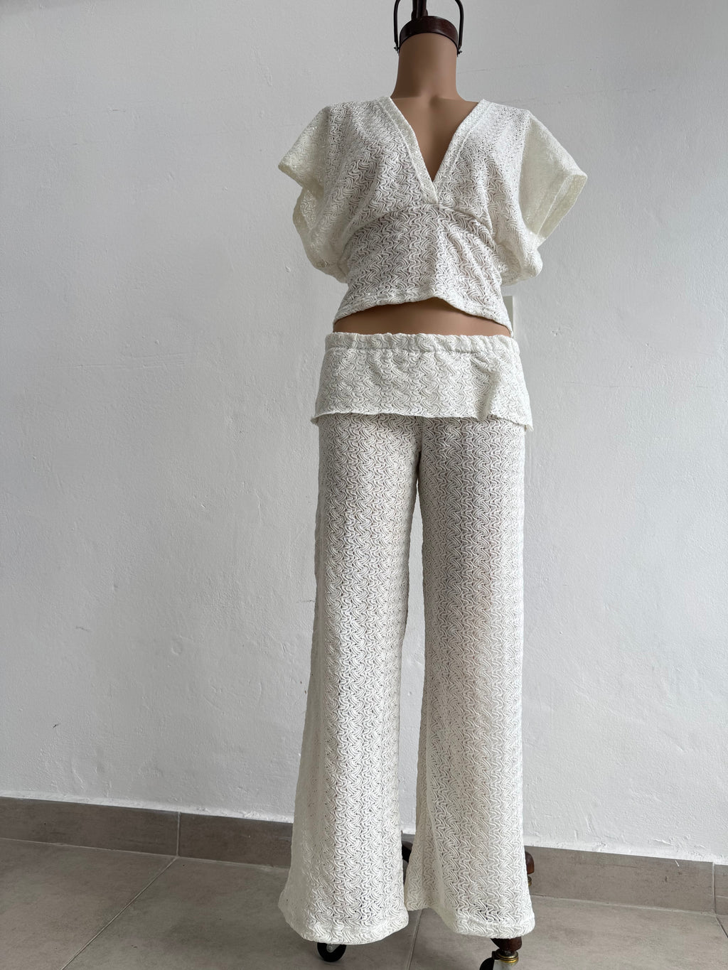 CONJUNTO VOLADO
