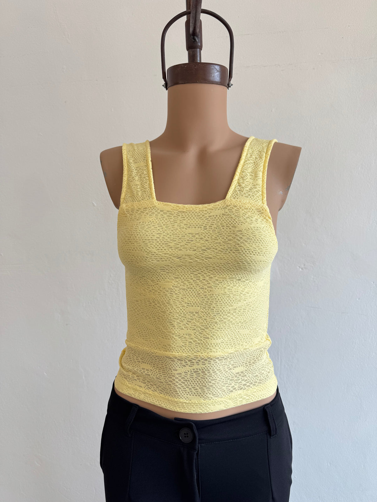 MUSCULOSA MESH CUELLO CUADRADO