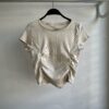 remera con frunce